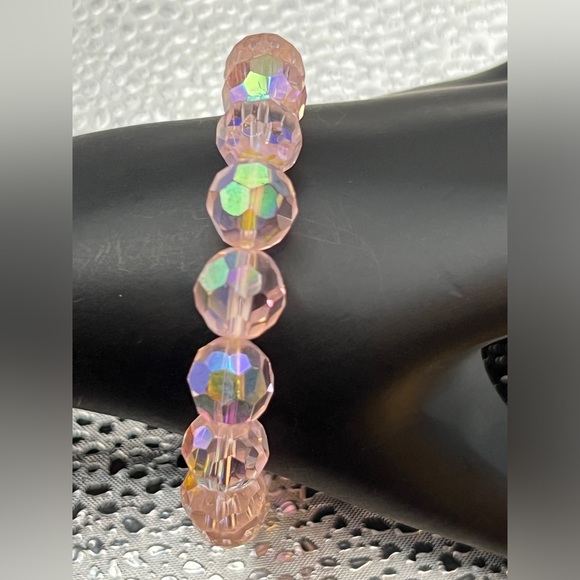 Bracelet - pink glass AB beads - stretch - Picture 3 of 4